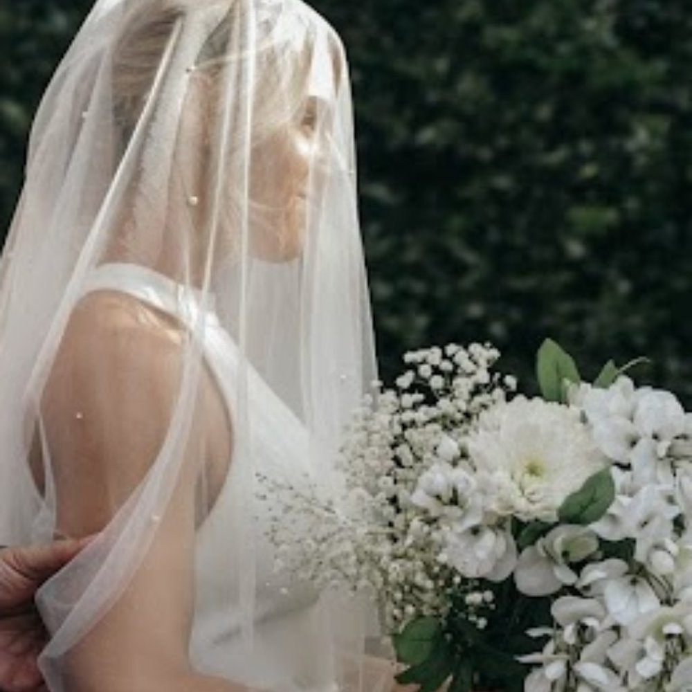 NEW Handmade White Jasmine Pearl Wedding Veil with Comb FINGERTIP - Picture 10 of 11